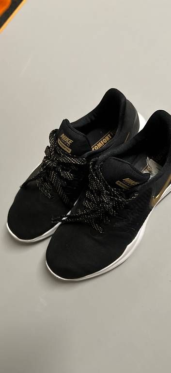 Herrenschuhe: Nike Season 3TR8 – Gebraucht aus Zuerich von belcatmaio 1