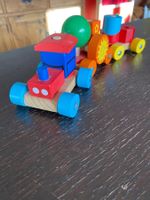 Bunter Holzspielzeug Zug