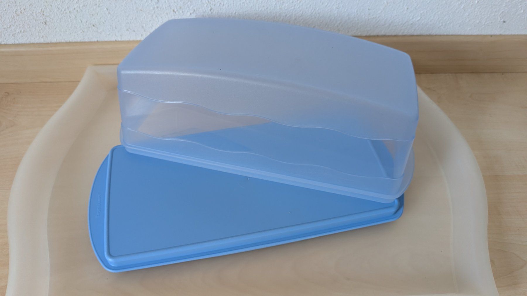 Tupperware Behälter & Ähnliches: Tupperware Kuchenbehälter Cakebehälter Transportbox – Gebraucht aus Horw von Rebuho