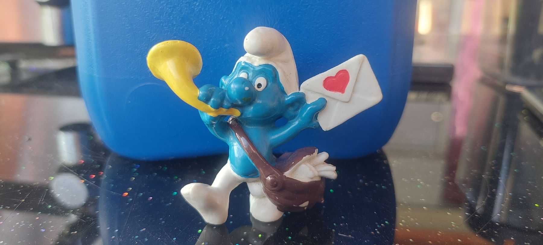 Schleich Statuette: Schlumpf Figur Postbote mit Brief Schleich  – Usato da Hölstein venduto da Milka92