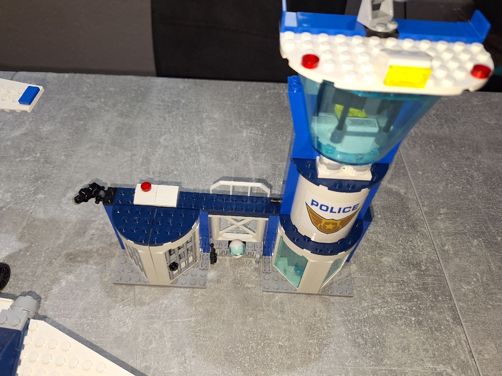 Lego Giocattoli: Lego 60210 Fliegerstützpunkt – Usato da Egerkingen venduto da Niceli1 1