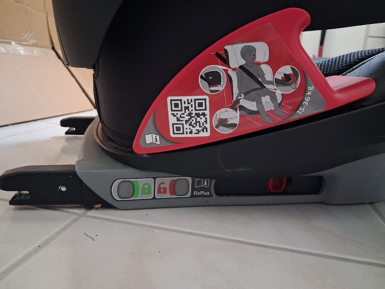 Chicco Sièges auto: Chicco Kindersitz FixPlus 15-36 kg gebraucht – D'occasion à Weiach par Musikmaengu 1
