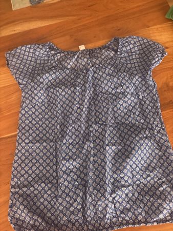 Bluse Kurzarm blau gemustert Groesse 40 guter Zustand