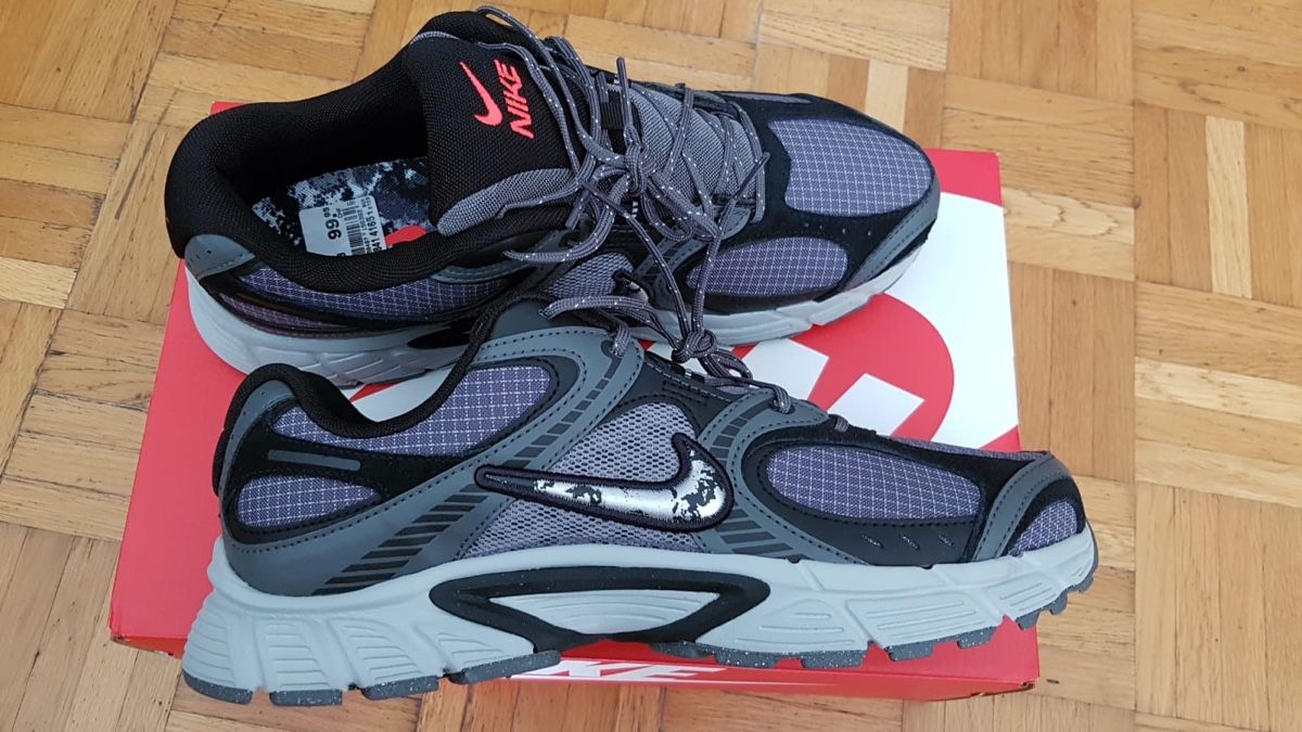 Nike Scarpe da uomo: Nike V5 RNR SE Gr.43 – Nuovo e nell'imballaggio originale da Zürich venduto da 280_yc86