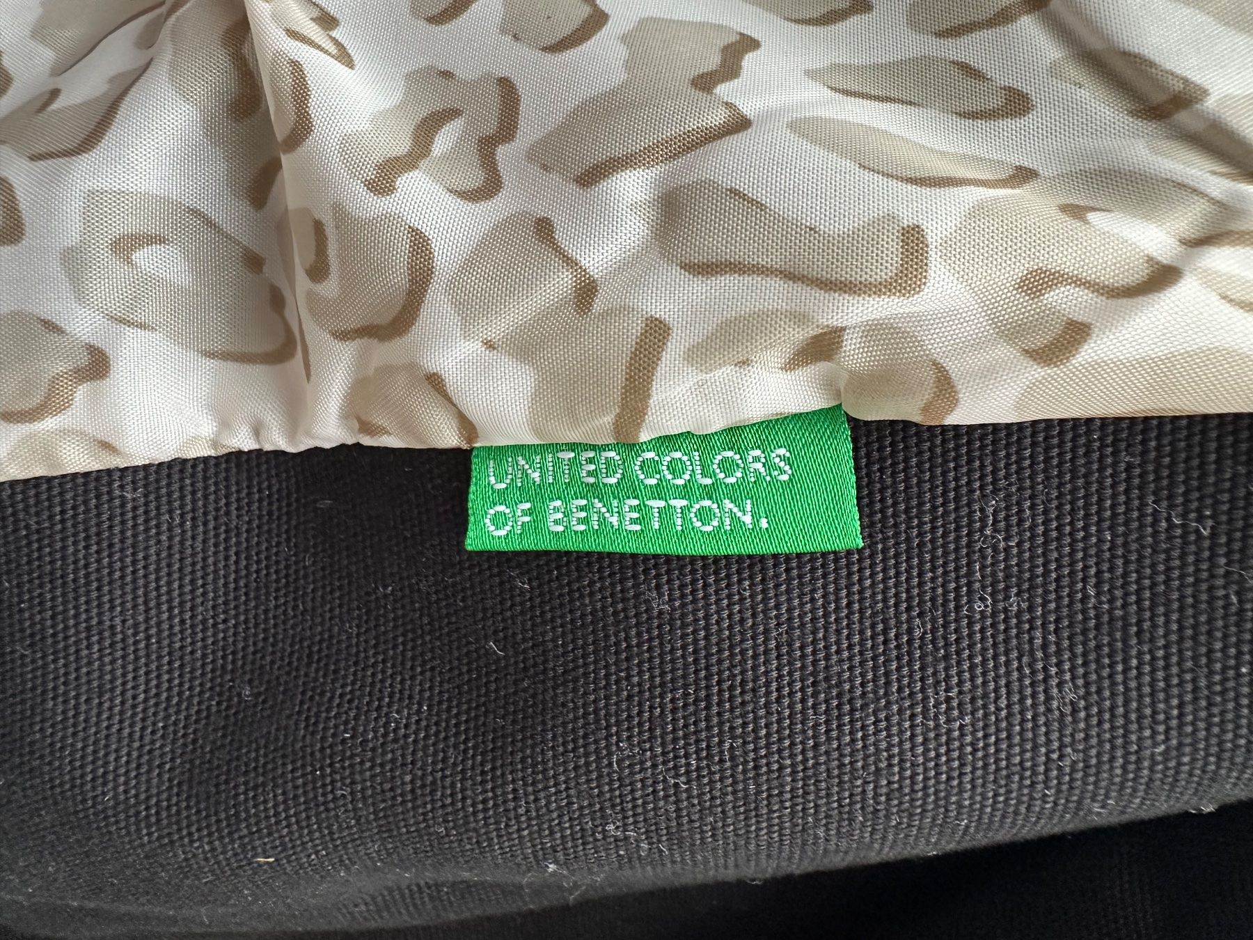 Benetton Giacche: Veste noire Benetton élégante - Taille 44 – Usato da Corminboeuf venduto da magwatch 4