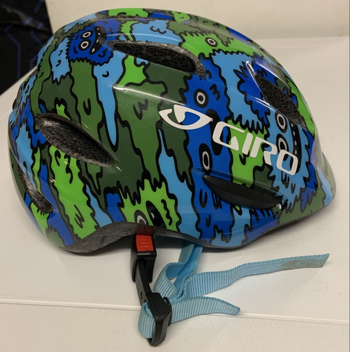 Giro Caschi: Kinder-Fahrradhelm Giro – Usato da Brügg BE venduto da rol_9xlr