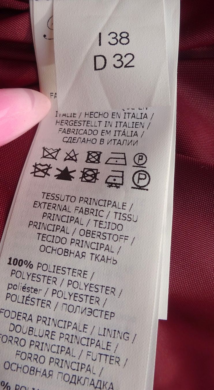 Vestes: BLUMARINE BELLISSIMO e COMODO piumino taglia : 38 IT – Neuf avec emballage d'origine à Bissone par vis_lpp9 5