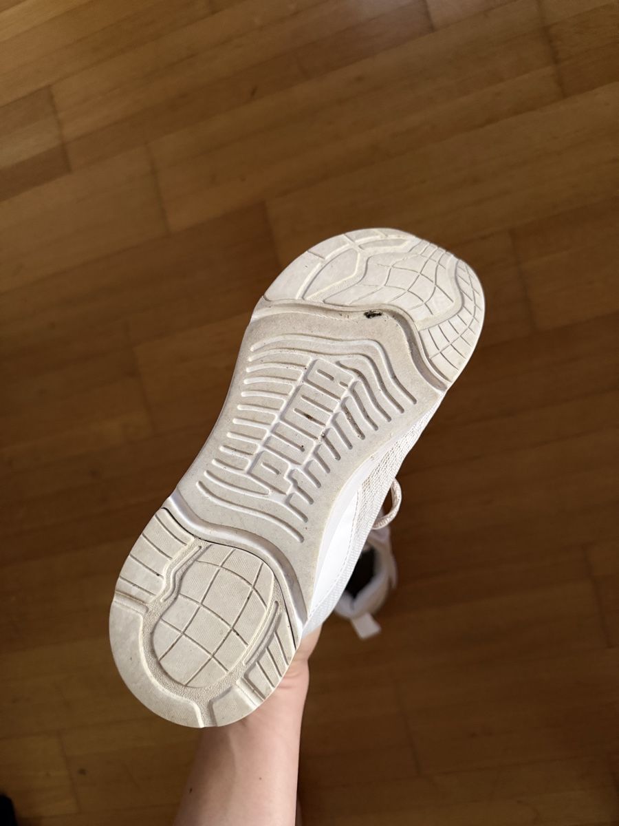 Puma Scarpe da donna: Puma Turnschuhe Weiss Gr 38 gebraucht – Usato da Zürich venduto da BettinaMarie2308 2