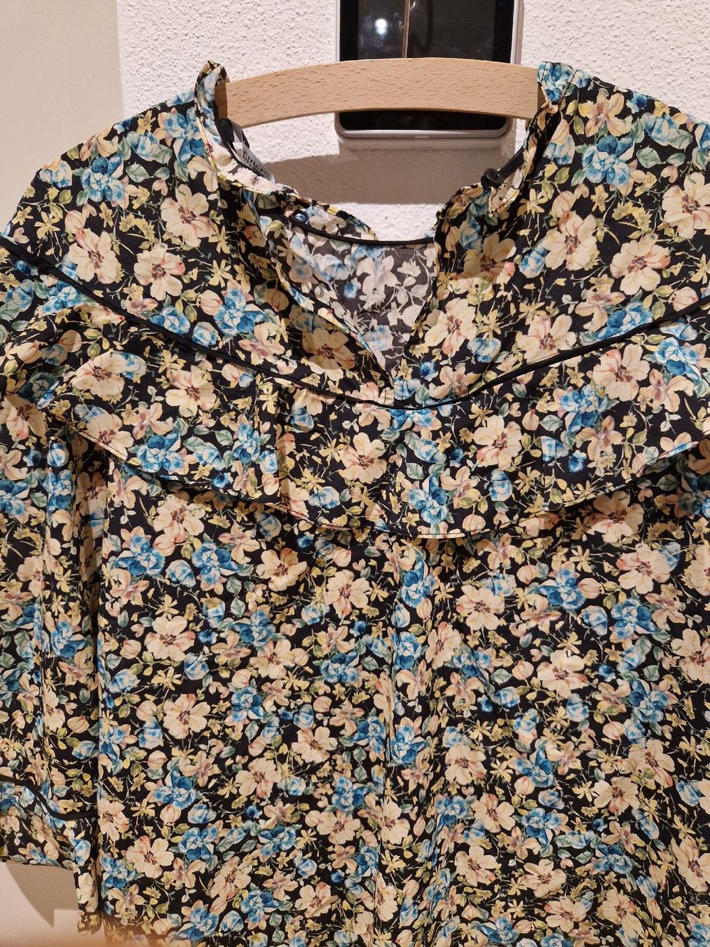 Zara Robes: Zara Kleid mit Blumenmuster – D'occasion à Luzern par rebsi02 5