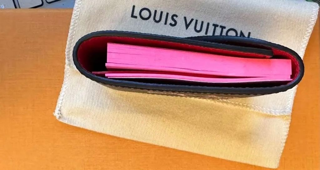 Louis Vuitton Schreibblöcke: LOUIS VUITTON Monogram Note Pad Pouch – Neu (gemäss Beschreibung) aus Triesen von atos87 5