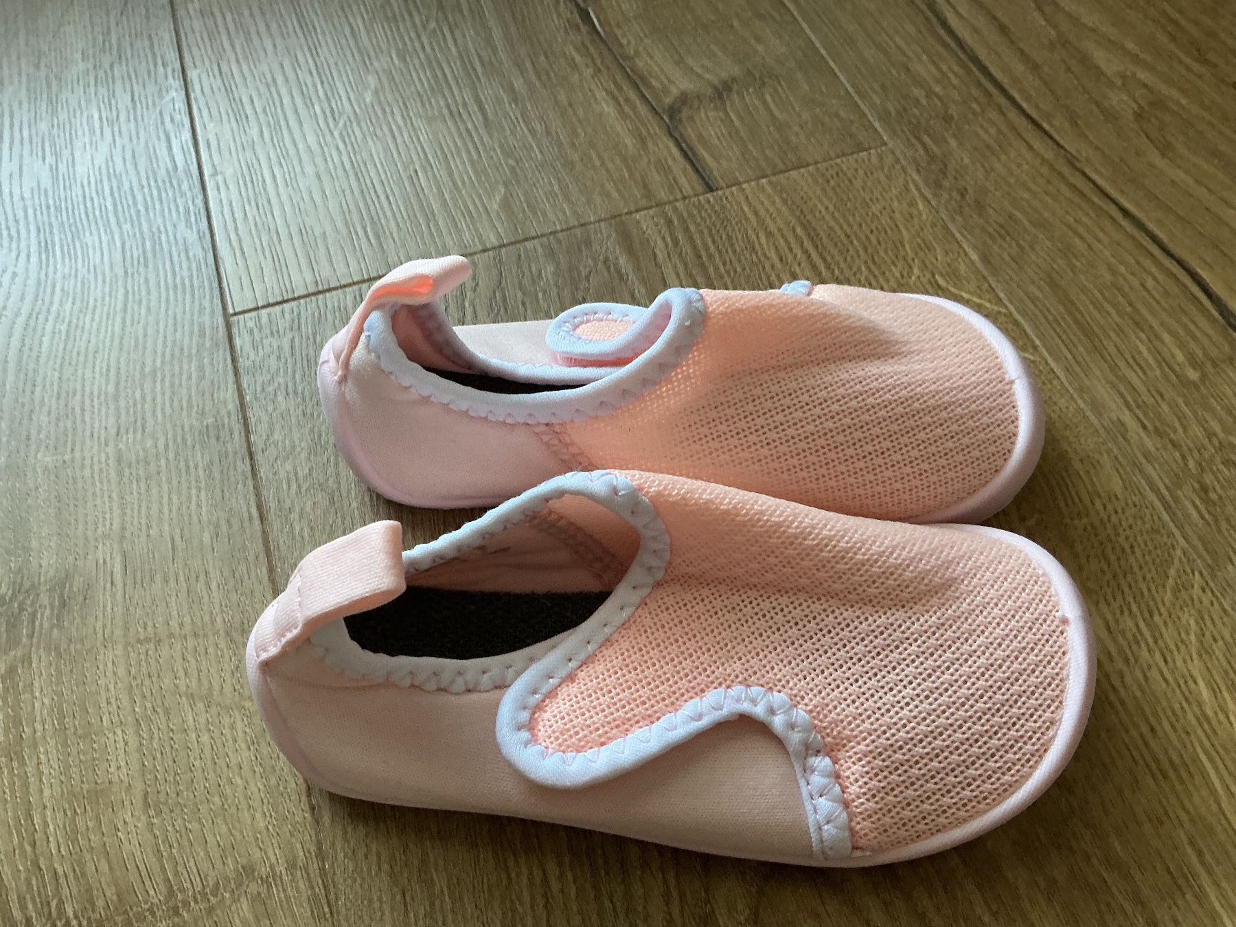 Decathlon Schuhe für Jungen: Baby slippers shoes 23 – Gebraucht aus Brugg AG von Magna3