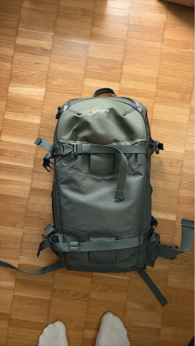 Lowepro Zaini: Kamerarucksack Lowepro Flipside Trek 350AW – Usato da Glattpark(Opfikon) venduto da mjunker