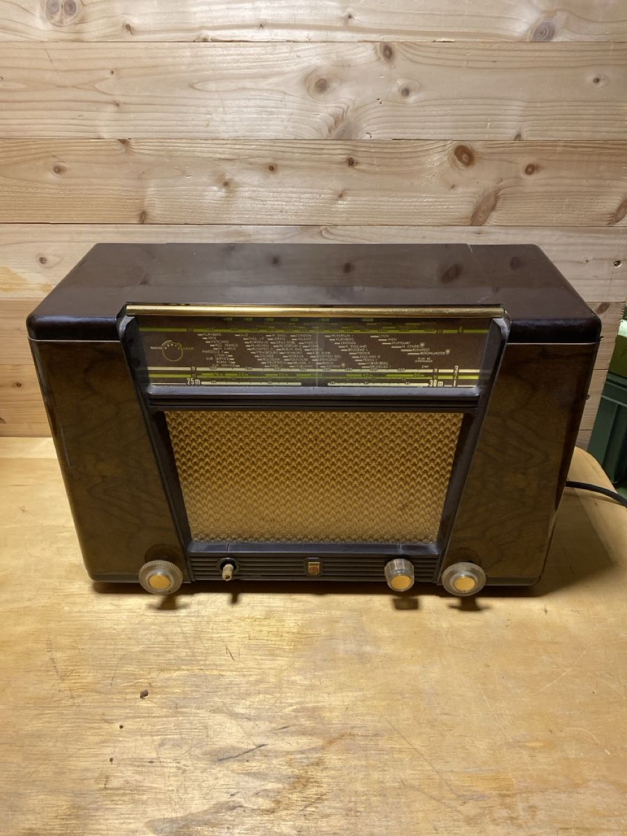 Radio: Radio Vintage – Difettoso da Corcelles NE venduto da Avossouhaits