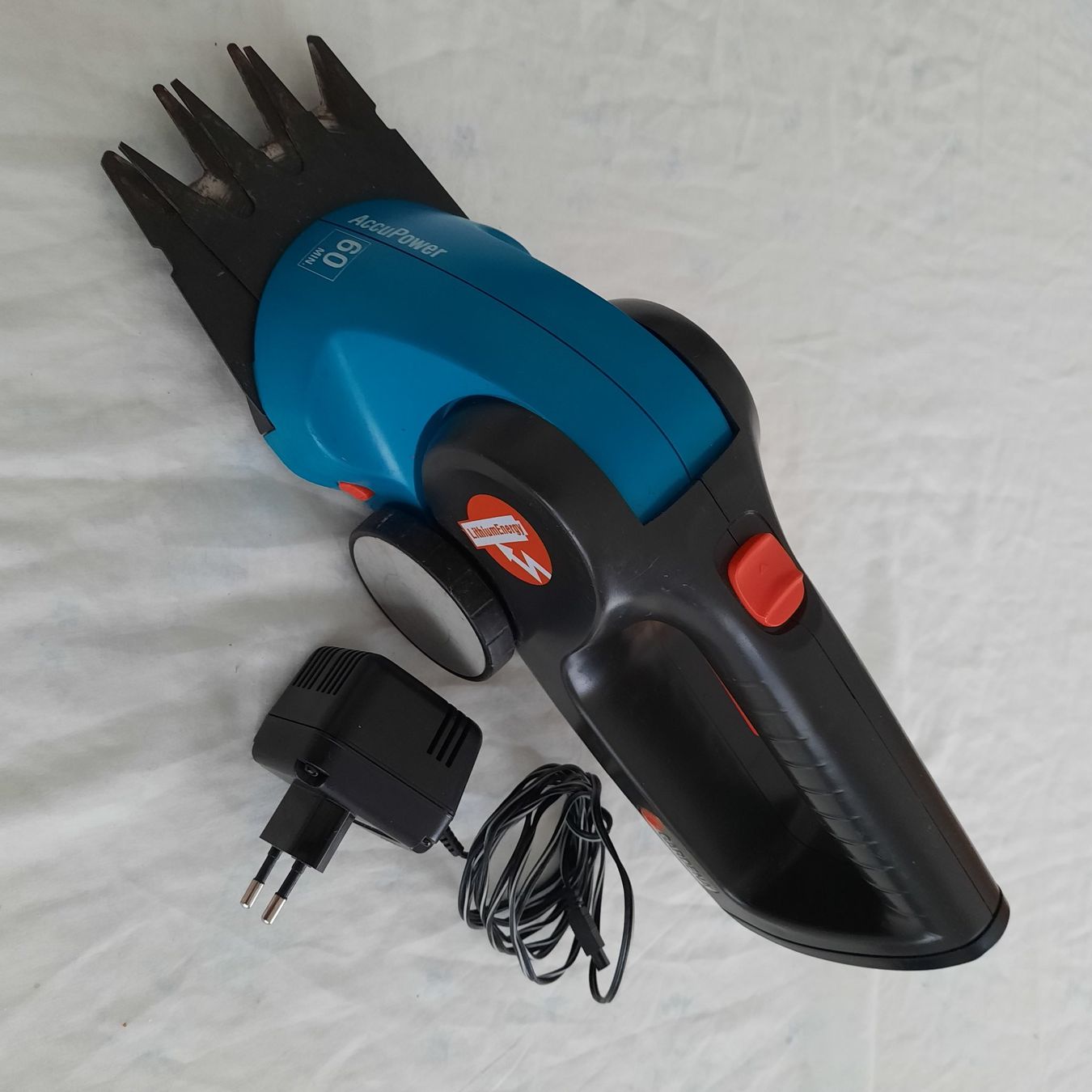 Gardena Tutti gli attrezzi: Gardena AccuPower Grasschere – Difettoso da olten venduto da Laterne50