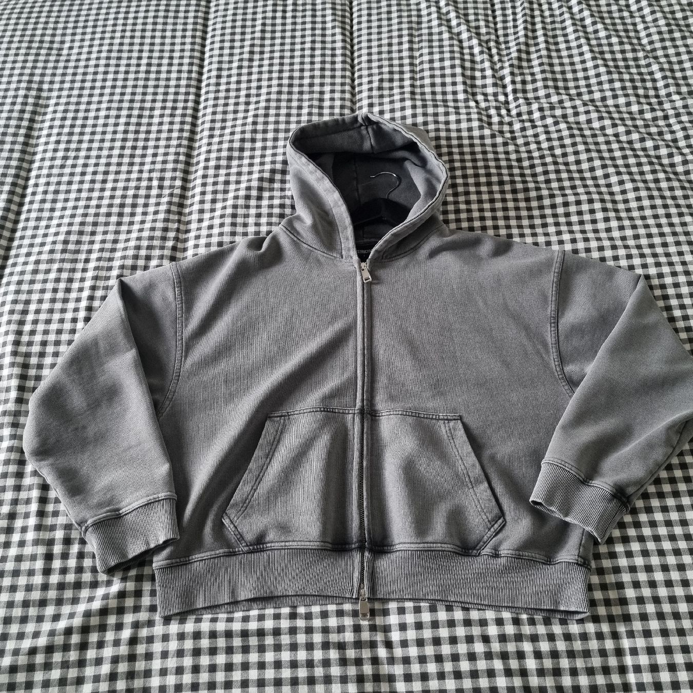 Maglioni & Felpe: Destructive Cropped Zip Hoodie – Nuovo (secondo la descrizione) da St. Gallen venduto da nico.schmid95