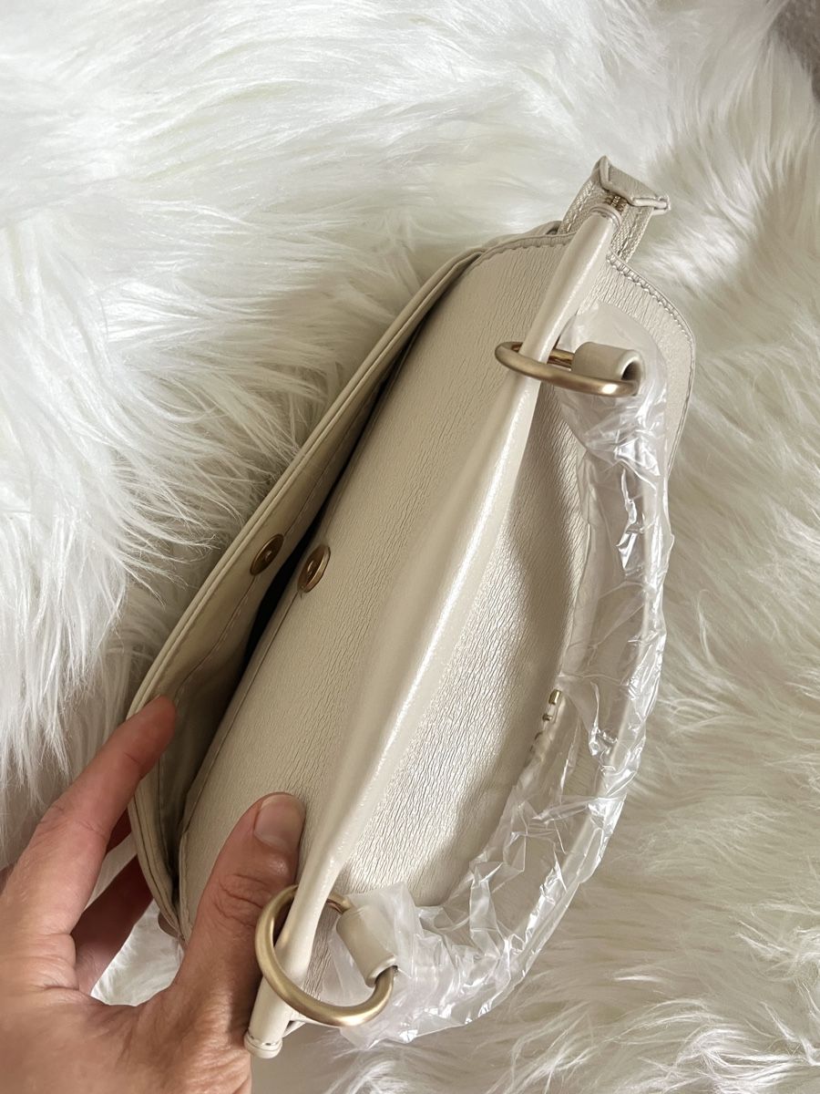Valentino Sonstige Kleidung & Accessoires: New Valentino Cream Bag – Neu und originalverpackt aus St-Aubin FR von claramathi 4