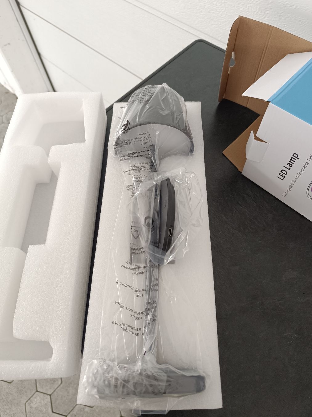Lampen: Touch-LED-Tischlampe, dimmbar, neu – Neu und originalverpackt aus Rickenbach LU von cornel66 1