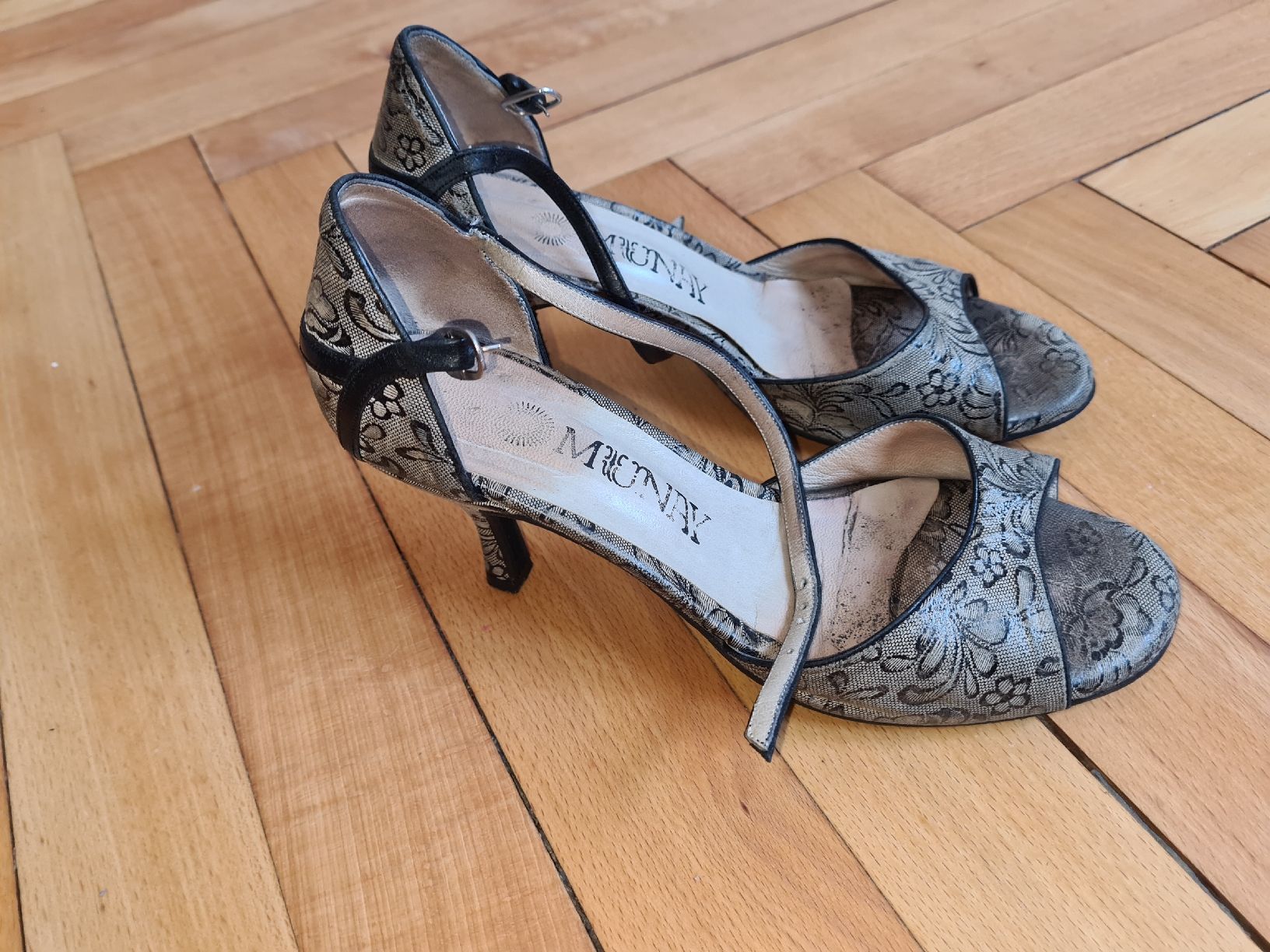 Damenschuhe: Tango Schuhe – Gebraucht aus Luzern von Waldifee