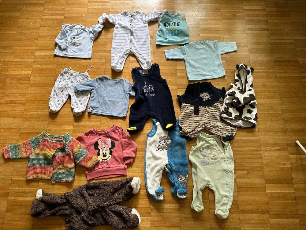 Ensembles coordonnés: Grosses Kleiderpaket Baby Grösse Junge 50/56 – D'occasion à Basel par kru_v8nz