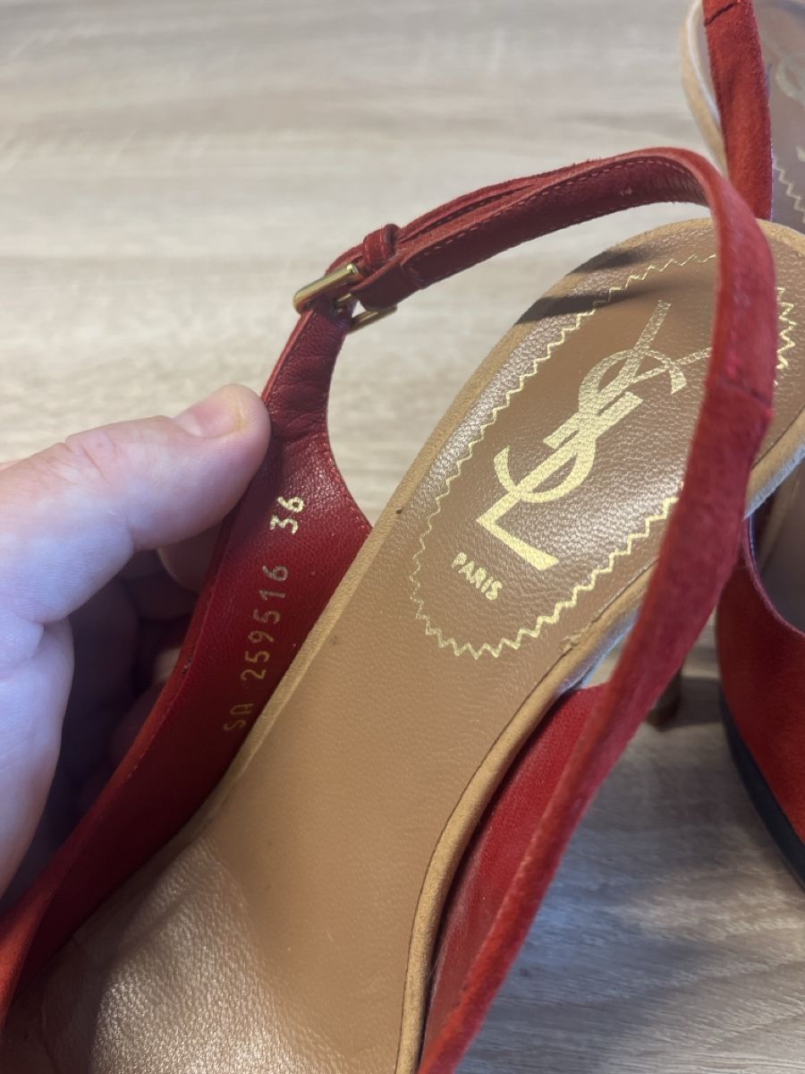 Saint Laurent Damenschuhe: YSL Pumps rot Wildleder Grösse 36 gebraucht – Gebraucht aus Rotkreuz von jef_by8b 1