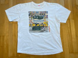 2022 T-Shirt Supreme Manhattan Tee Red Grooms Sz XL