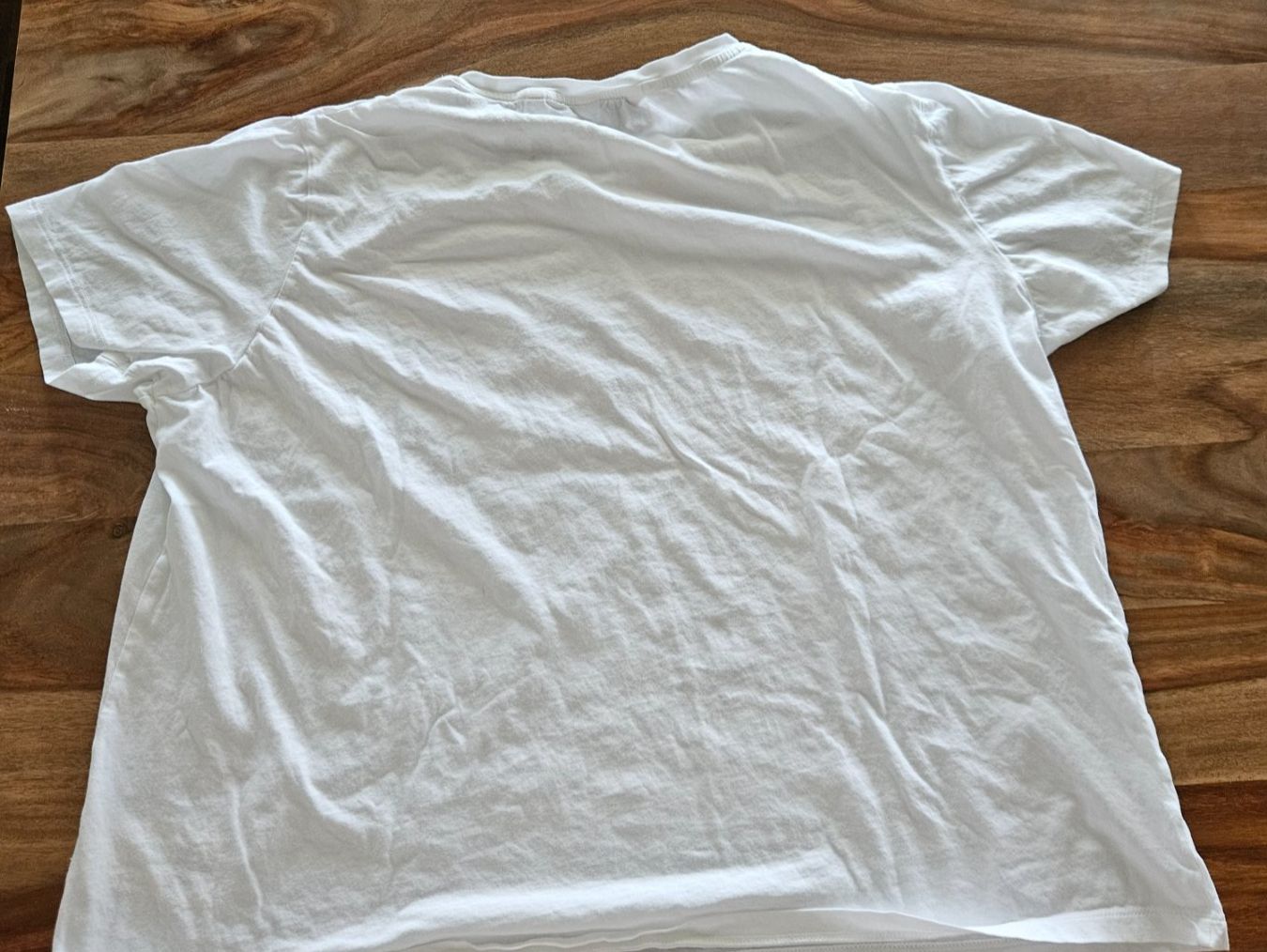 Gant T-Shirts: Gant white t-shirt with print – Gebraucht aus Affoltern am Albis von Katarinushka 4