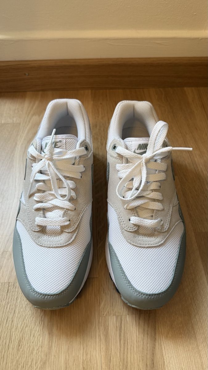 Nike Herrenschuhe: Nike Air Max 1 – Gebraucht aus Zürich von Riley16 2
