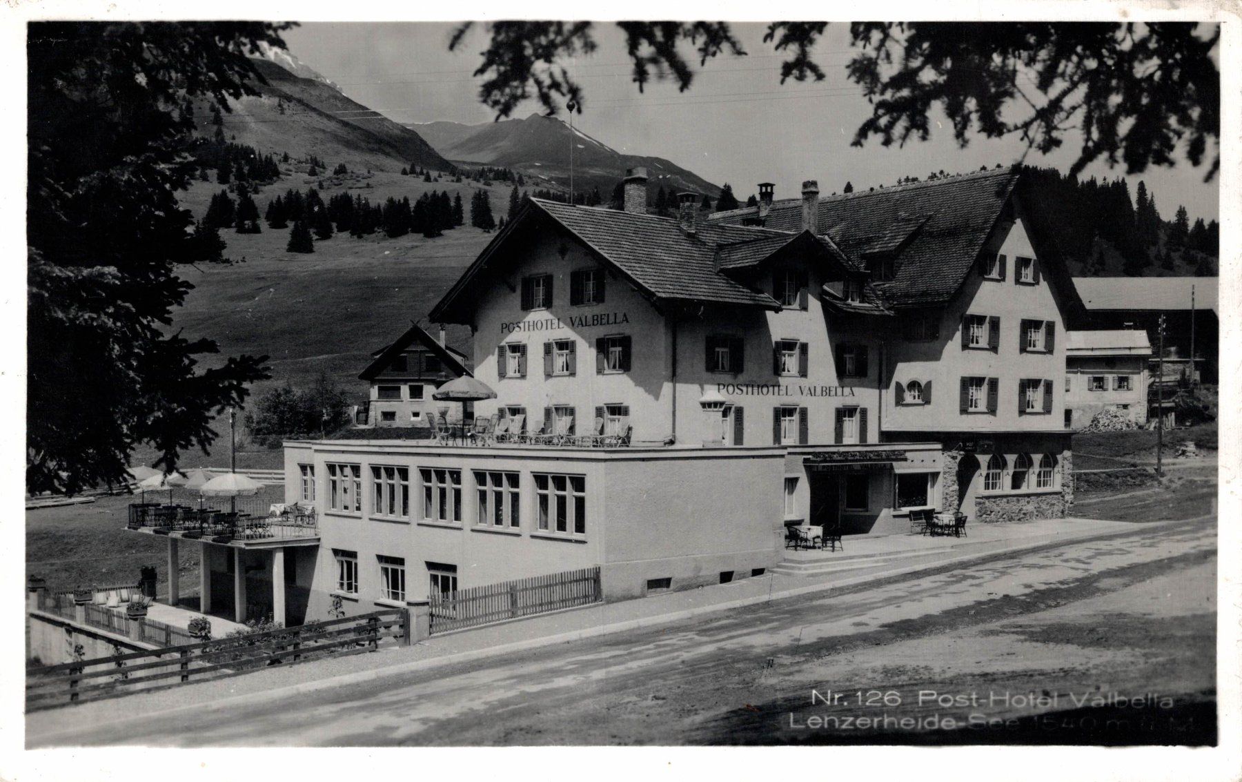 Cartoline postali: Post-Hotel Valbella, Lenzerheide – Usato da Bronschhofen venduto da Astore