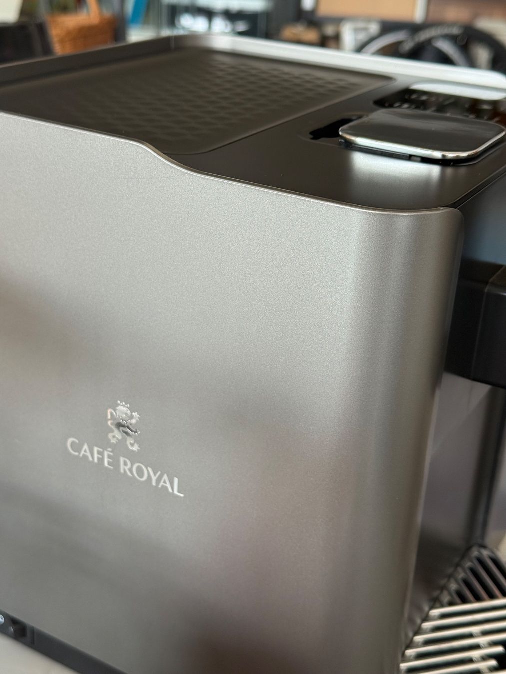 Café Royal Macchine per caffè & Macchine per espresso: Café Royal Professional Kapselmaschine – Usato da Klingnau venduto da Umweltklinik 2