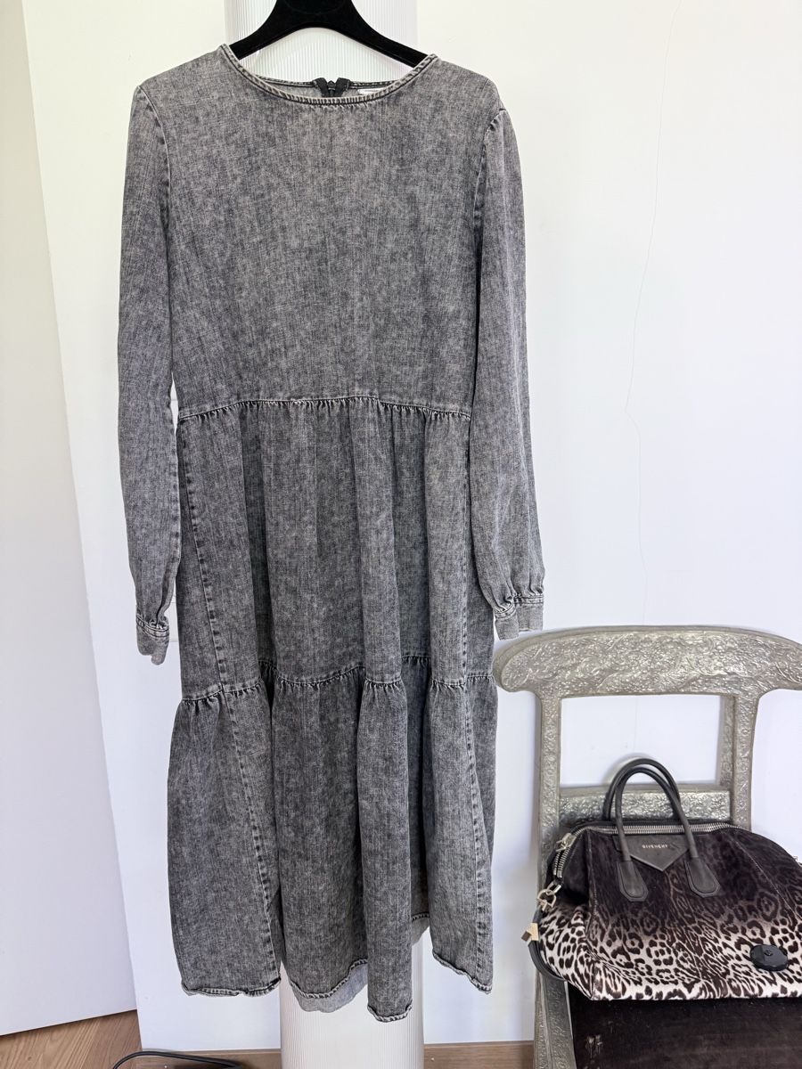 Vestiti: Jeanskleid grau. Grösse M. – Nuovo (secondo la descrizione) da Zürich venduto da Reloved2020