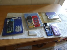 NOKIA HANDY COVERSVIELLE NEU UND GEBRAUCHT.ALLES IM BILDERN