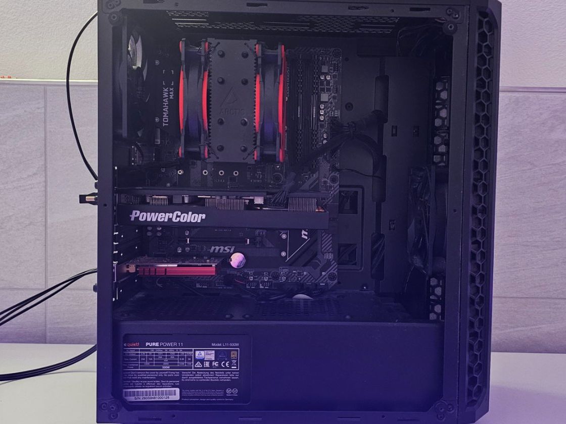 PC: Gaming PC Ryzen 7 2700 | RX 5500 XT – Usato da Bäretswil venduto da ema_b7vf
