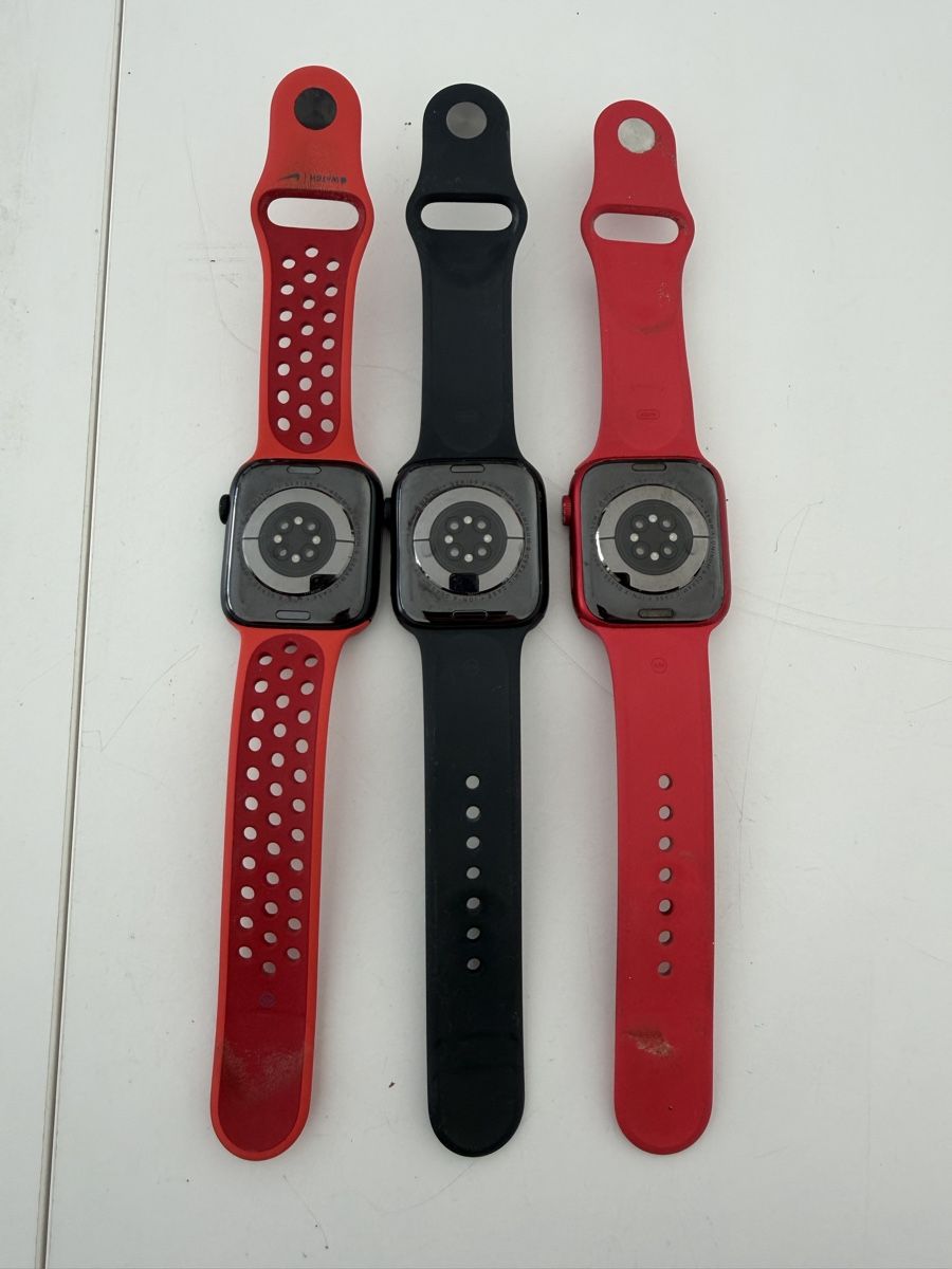 Apple Smartwatch: 3 x Apple Watch – Défectueux à Brunnen par Nextmd 1