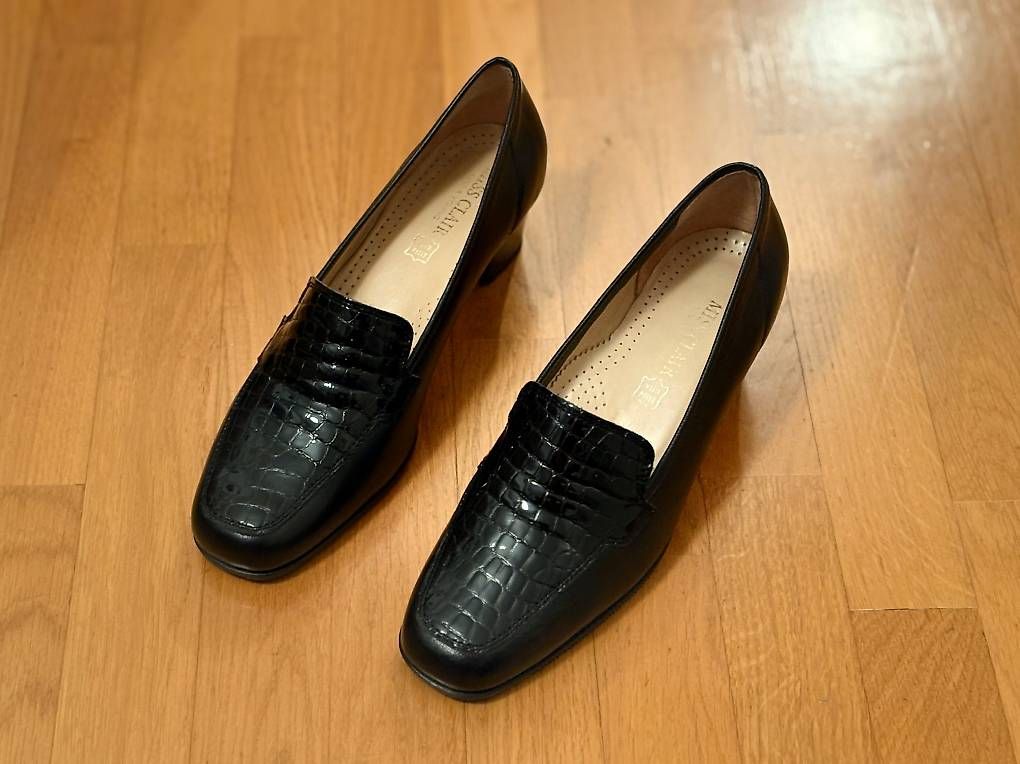 Damenschuhe: Scarpe donna signora eleganti - Numero 40 – Gebraucht aus Oggio von chi_7gpd