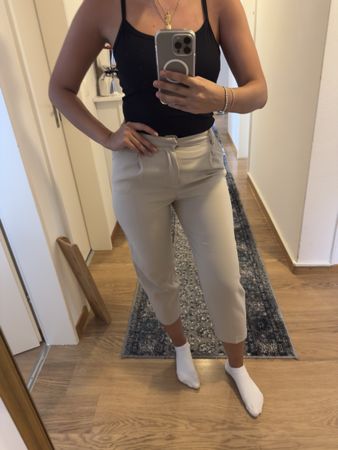 Damen Hose Zara Beige Grösse S neuwertig