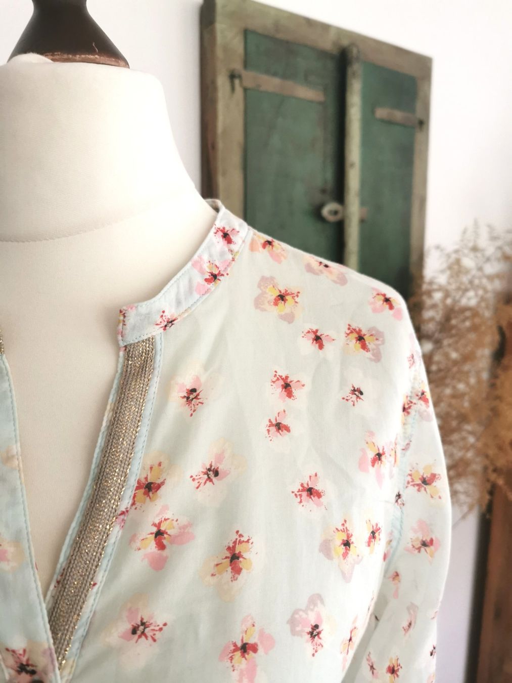 Emily van den Bergh Camicette: Emily van den Bergh zarte Bluse Gr. 40/42 – Usato da gachnang venduto da tibus1 1