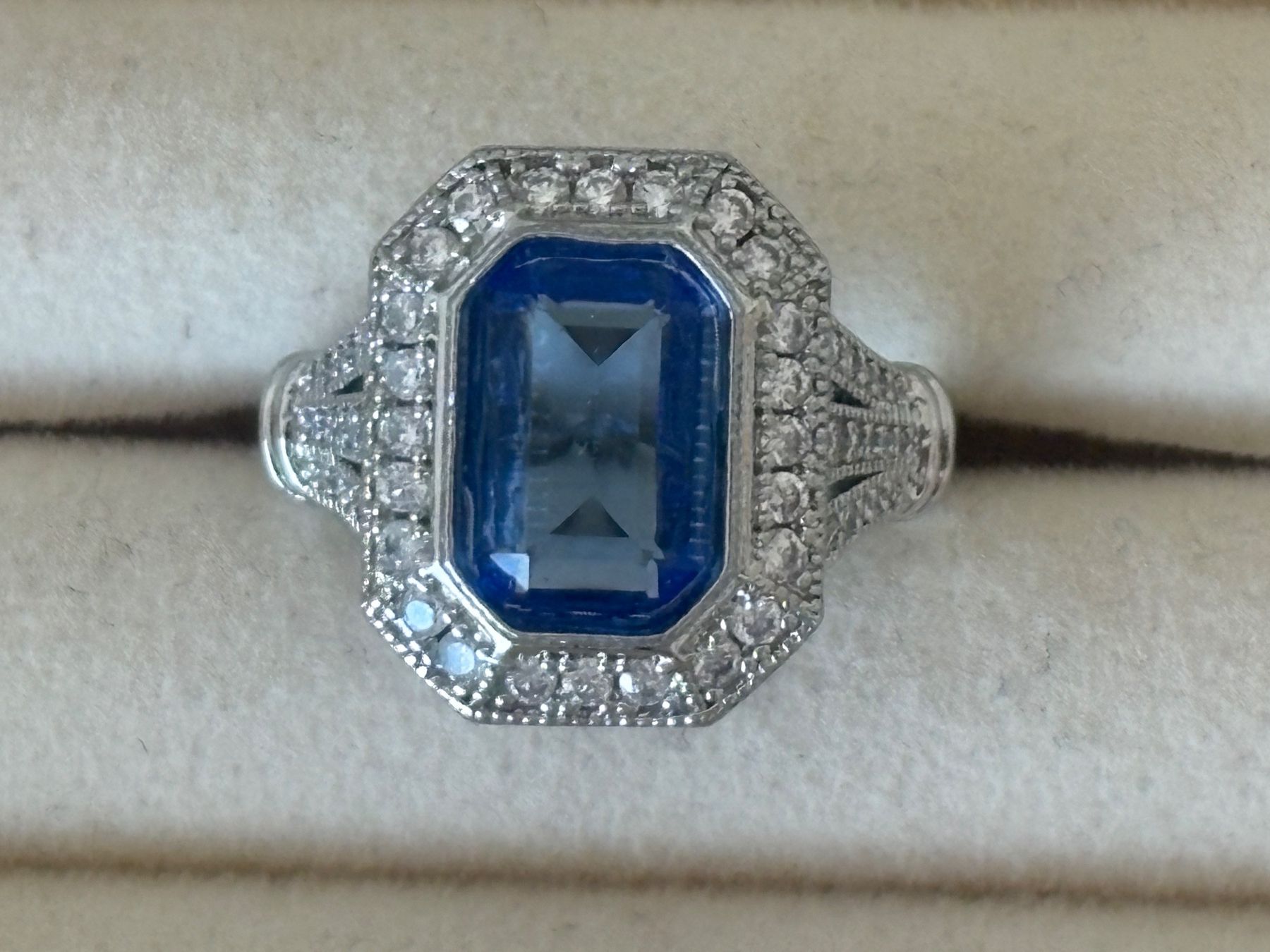 Anelli: Luxus Elegante Gr.19/9 Ring Farbe: Silber /blau – Nuovo (secondo la descrizione) da Biel-Bienne venduto da Roserosse13