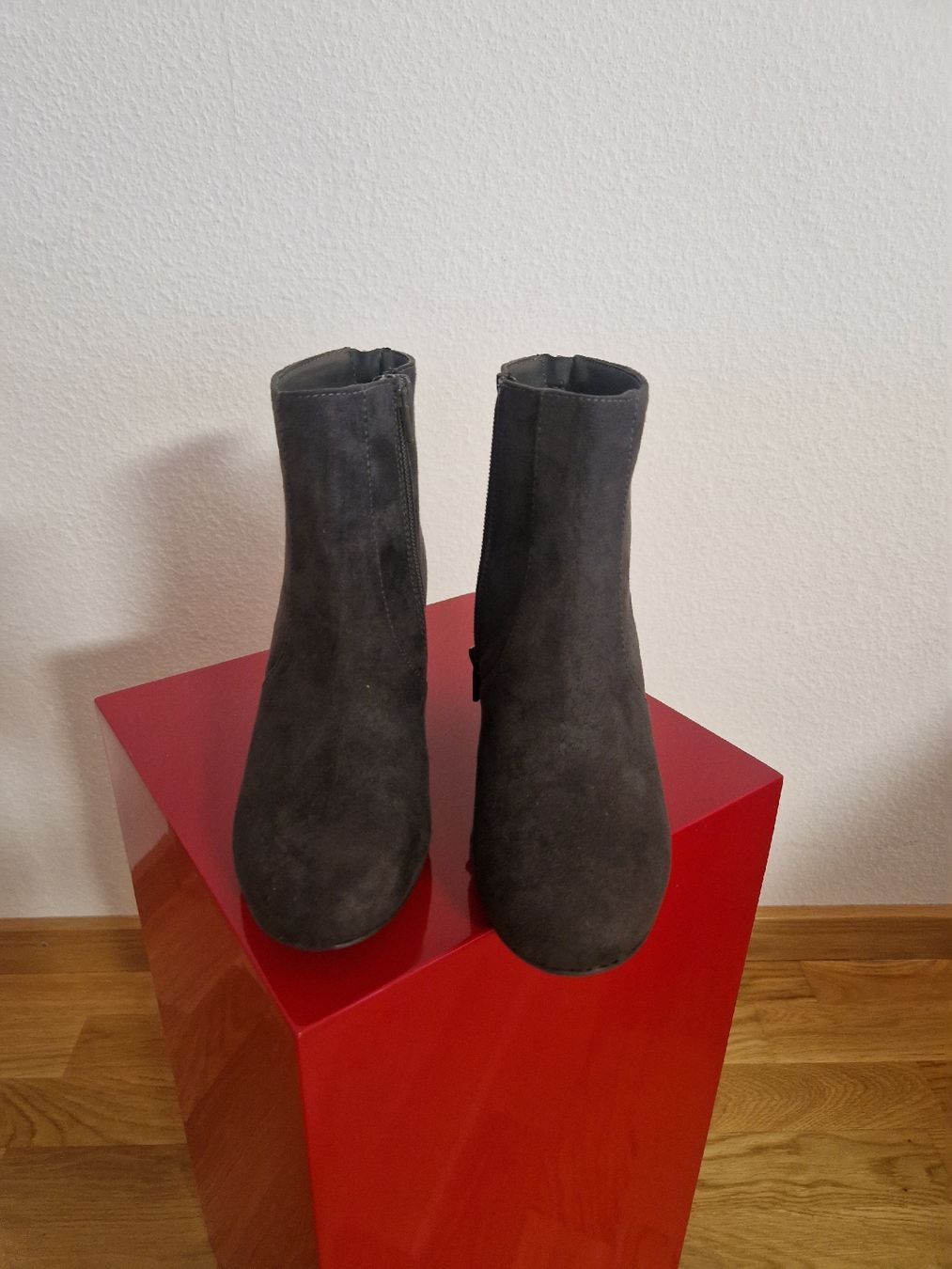 Graceland Damenschuhe: Damen Stiefeletten mit Keilabsatz – Gebraucht aus Bern von Dekthai 1