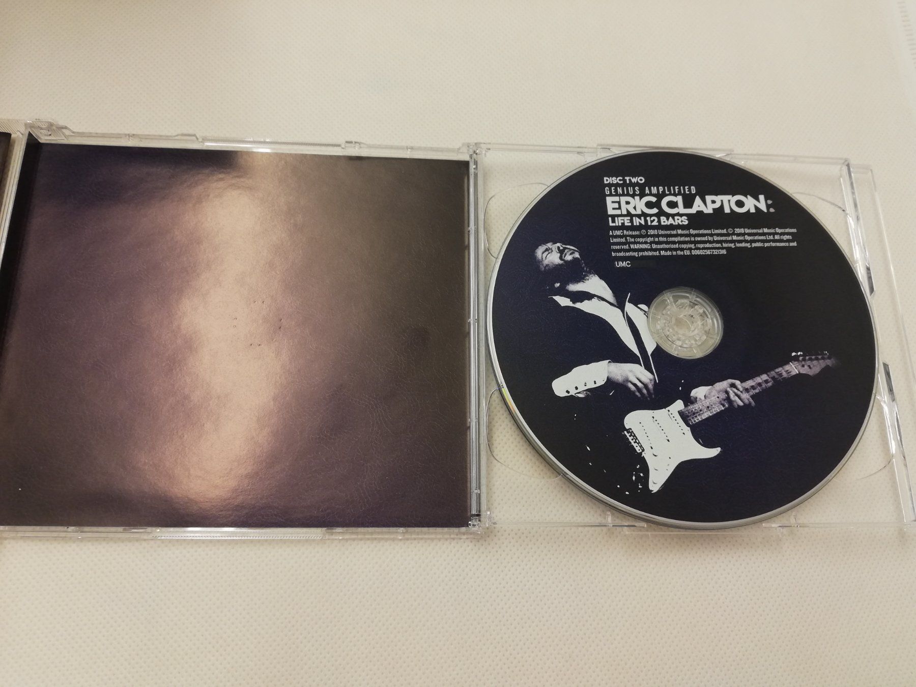 CD: ERIC CLAPTON - LIFE IN 12 BARS – Usato da Bern venduto da Vinylsound.ch 3