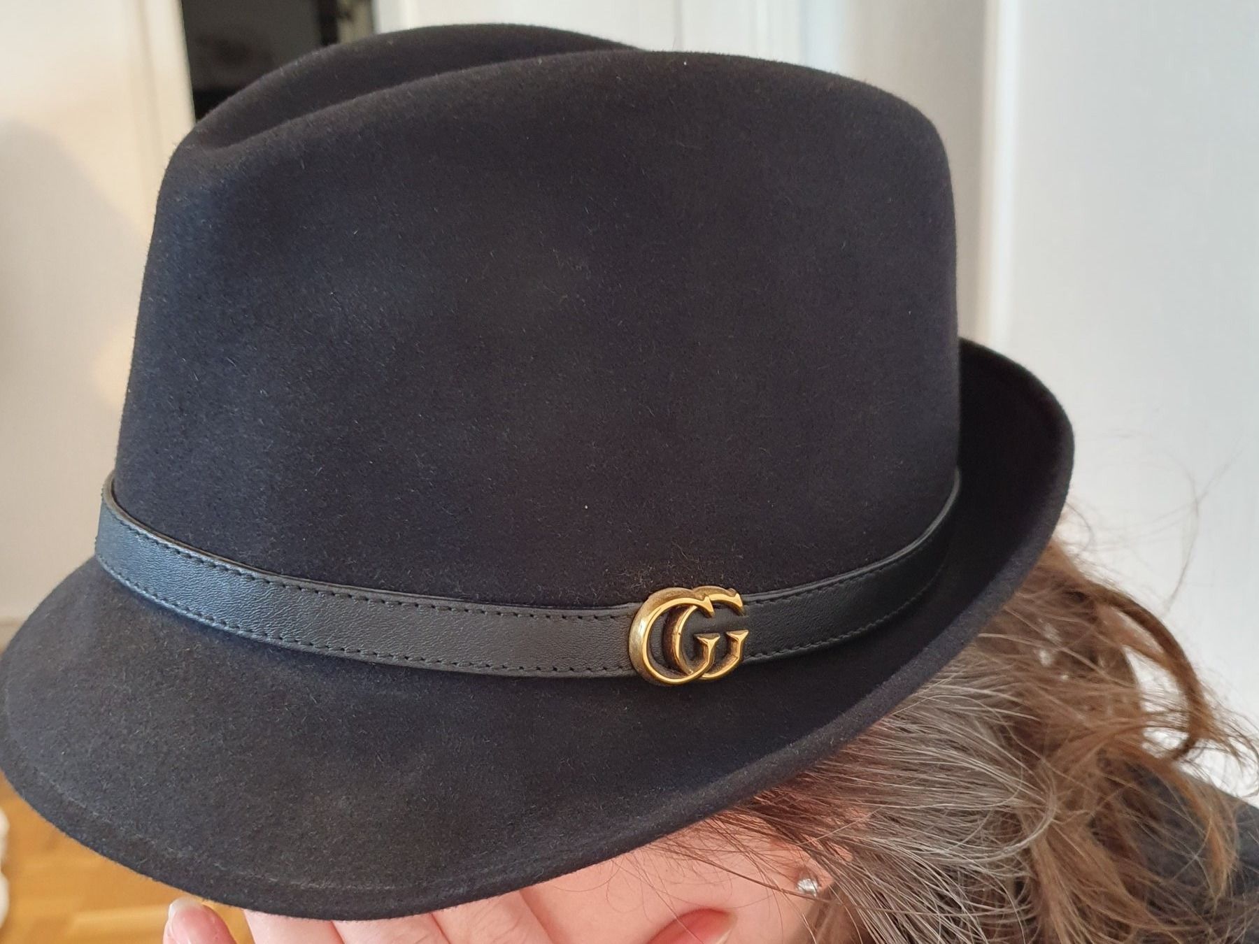Gucci Copricapi, berretti & cappellini: Chapeau noir dame GUCCI – Usato da Prilly venduto da RoDyRe 3