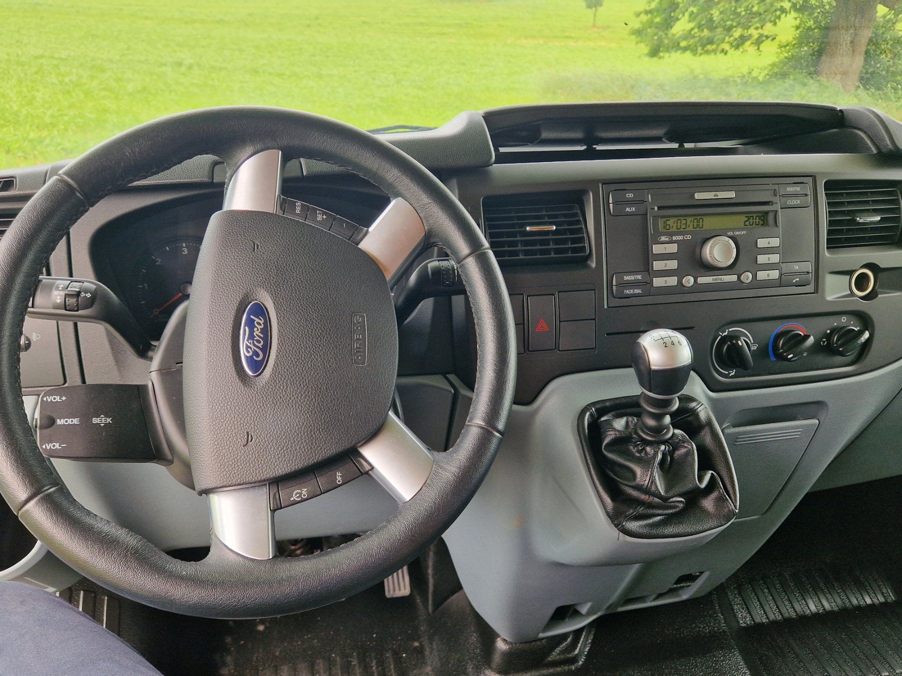 Rimor Veicoli da campeggio: RIMOR Ford Transit XGO Dynamic Light Original 41000 km – Usato da Stein AG venduto da Euroeddi 2