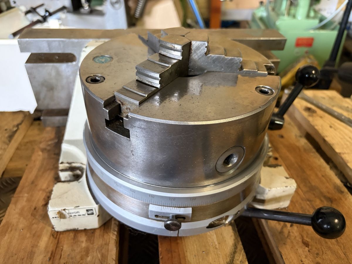 Altro per industria metallurgica: Teilapparat, Rundtisch, Fräse – Usato da Ebnat-Kappel venduto da Mech57 3