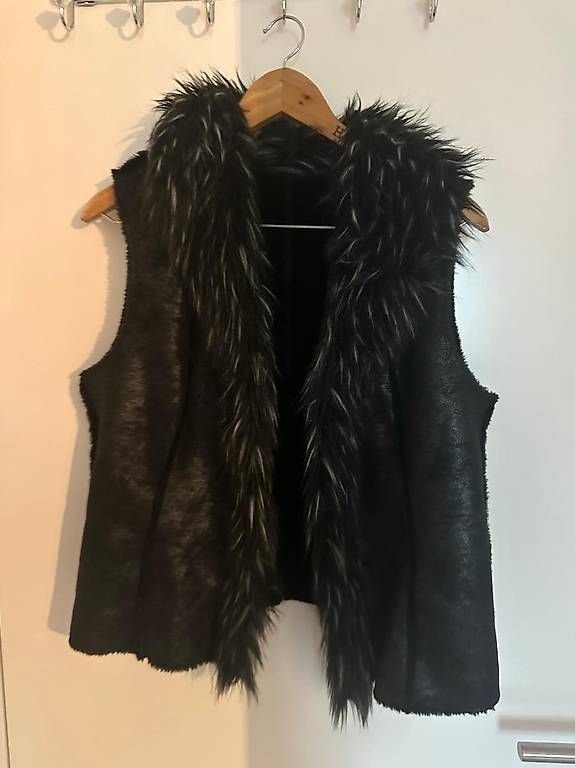 Vestes: umkehrbare Jacke - S – D'occasion à Wauwil par est_r5td