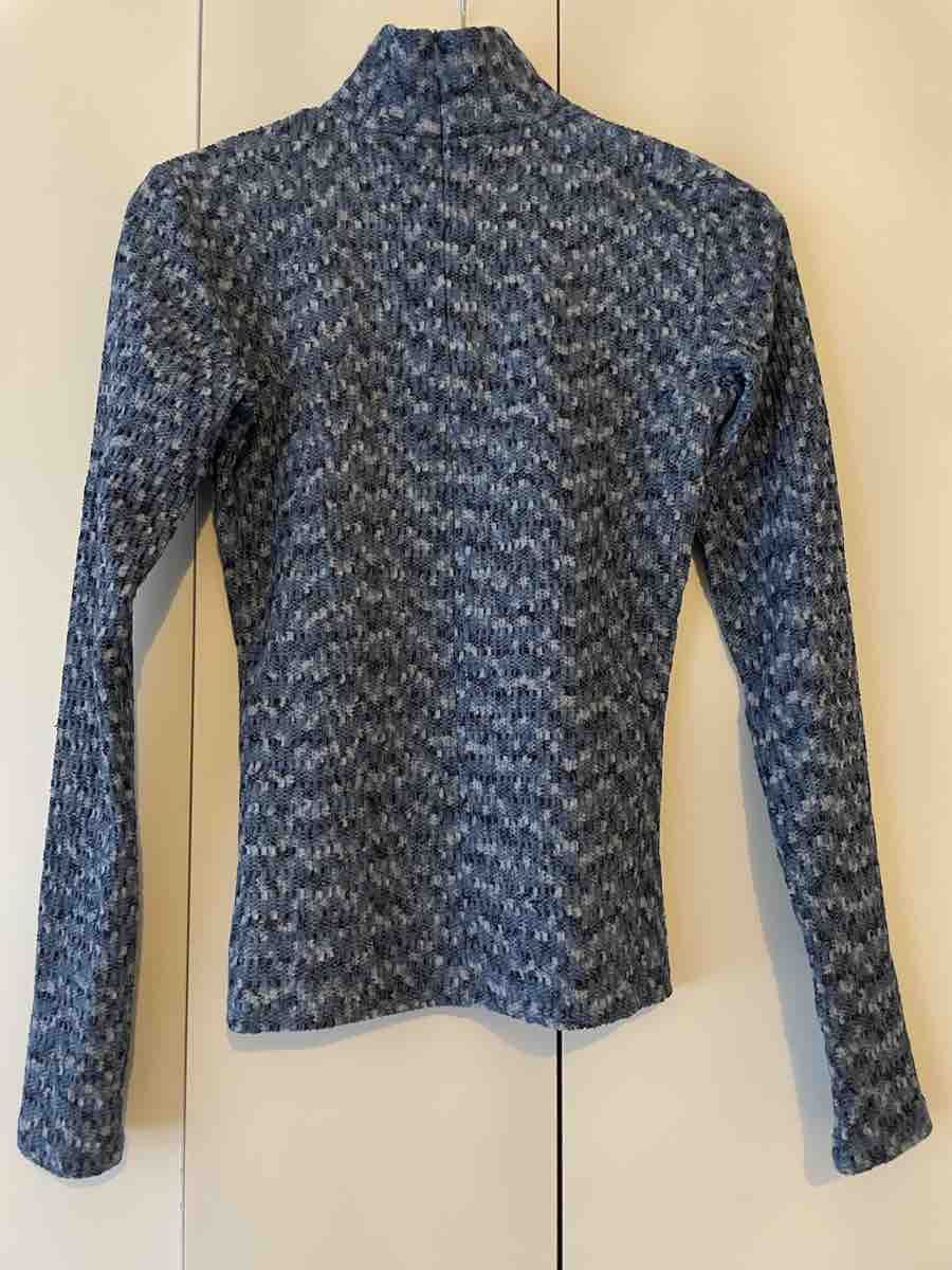 Top: Resume Blue Patterned turtle neck top – Nuovo (secondo la descrizione) da Thalwil venduto da mar_pj6v 3