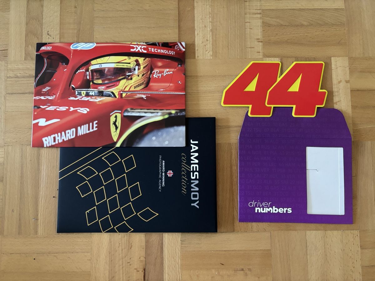 Tutte le decorazioni: Ferrari / Lewis Hamilton Bundle - Driver Number & Foto – Nuovo (secondo la descrizione) da Zug venduto da its_k265