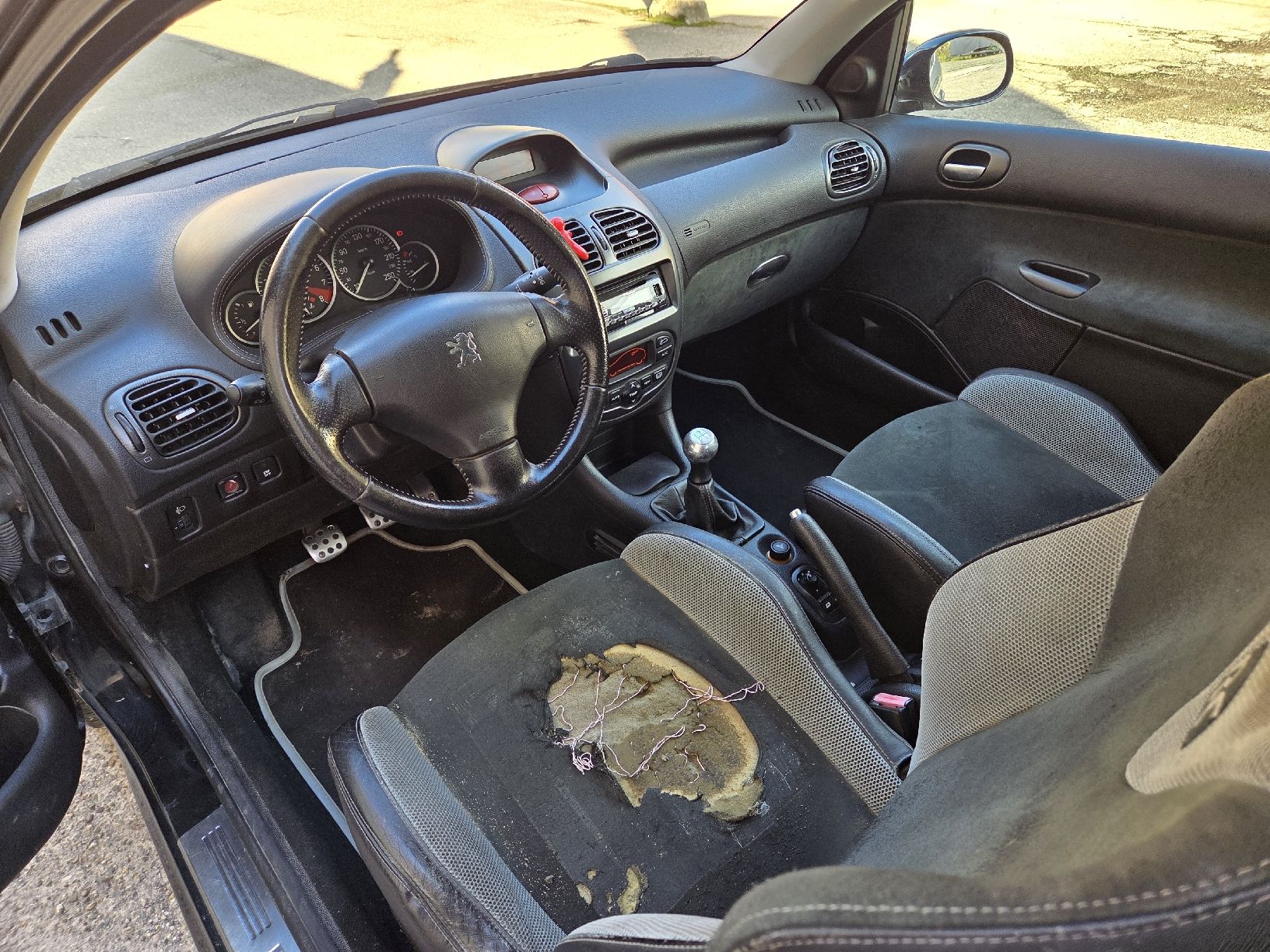 Peugeot Automobili: Peugeot 206 2.0 RC – Usato da Gossau SG venduto da mai_zmd7 4