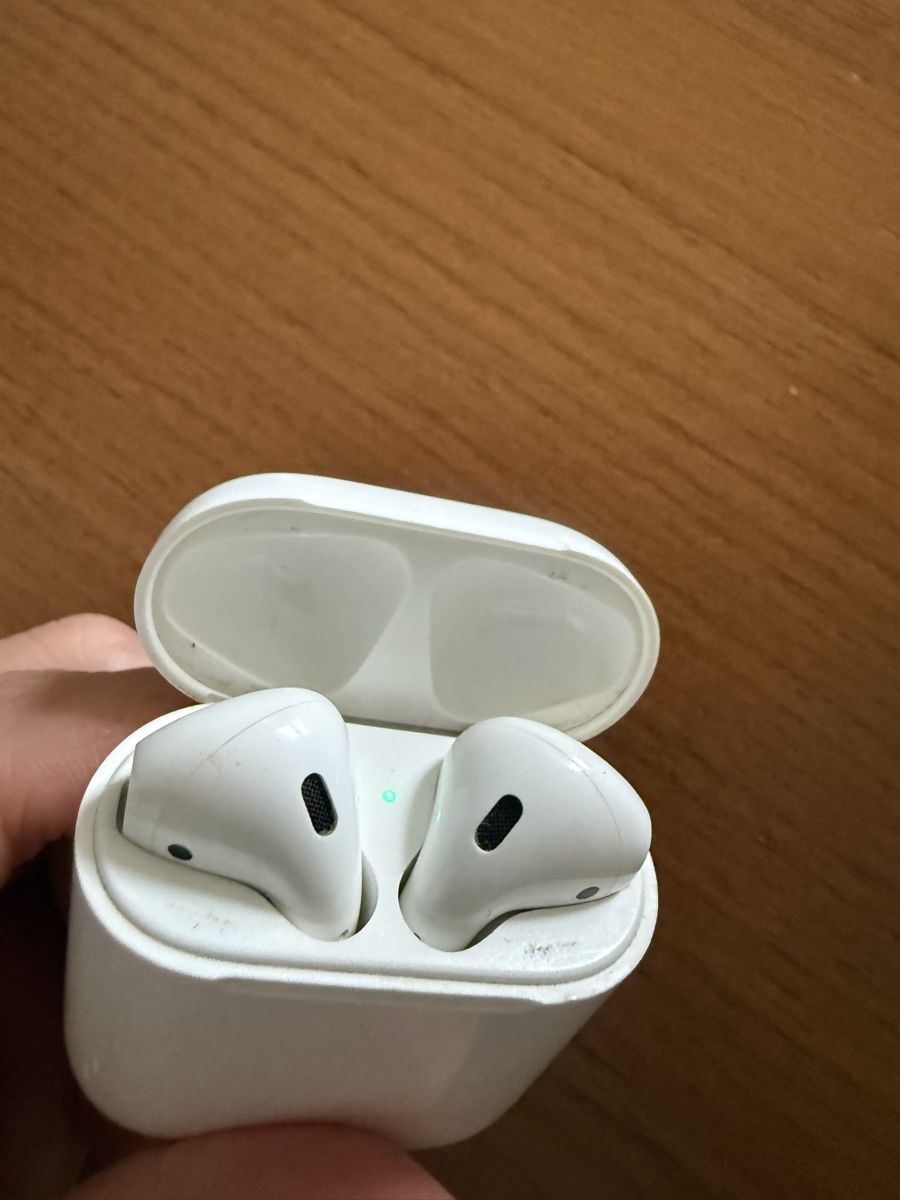 Apple Casques audio: Apple AirPods Gen 2 Used – D'occasion à Dübendorf par zhe_69pd 2