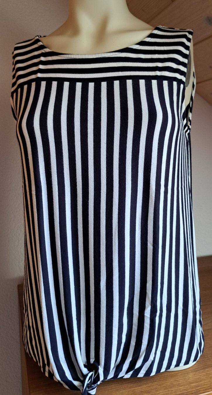 Lots de vêtements: Kleiderpaket Street One Shirt gr.38 – D'occasion à Thalheim AG par Bekuadma 1