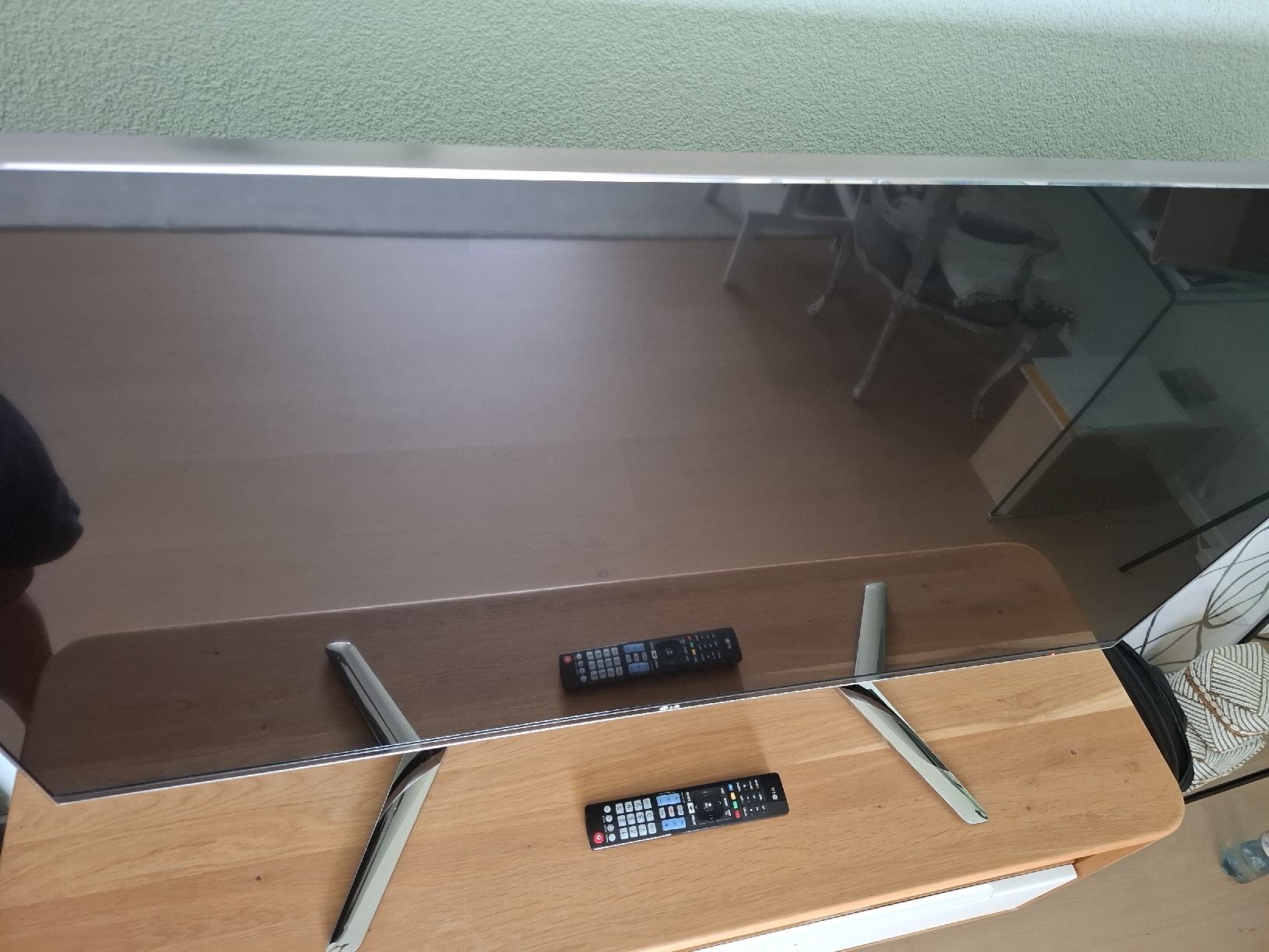 LG Televisori: LG 55" TV 55LM960V – Usato da Oberwil BL venduto da nuvomind 6