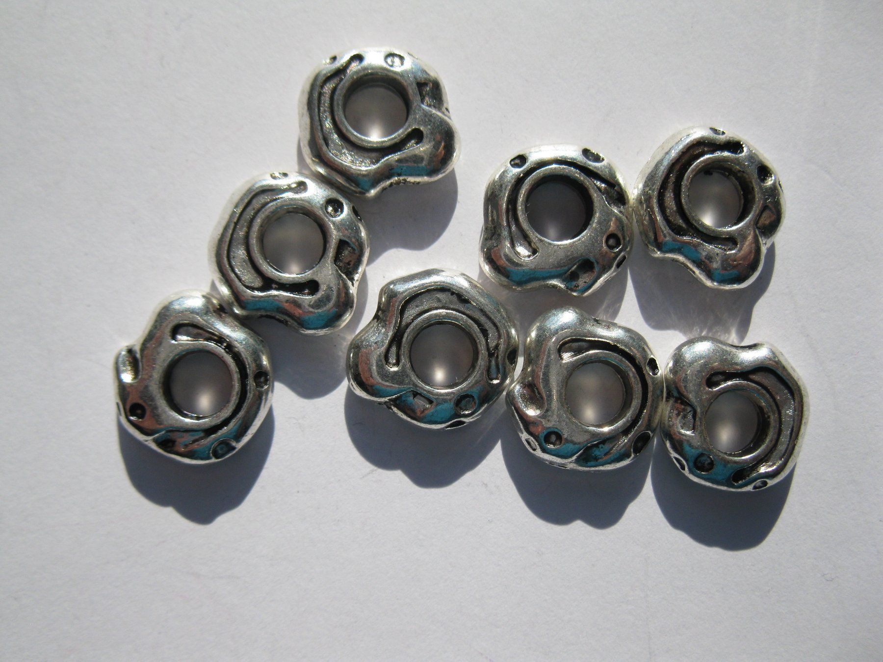 Perlen (unechte): 10 Metallperlen, Grosslochperle freeform, 14mm – Neu und originalverpackt aus St. Margarethen TG von LuanaKa